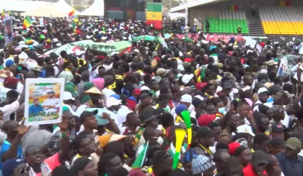 l’esplanade affiche déjà quasi-complet à midi… (vidéo)