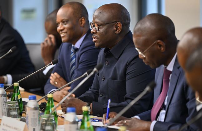 Dette publique : le gouvernement trace sa feuille de route 2026-2028…