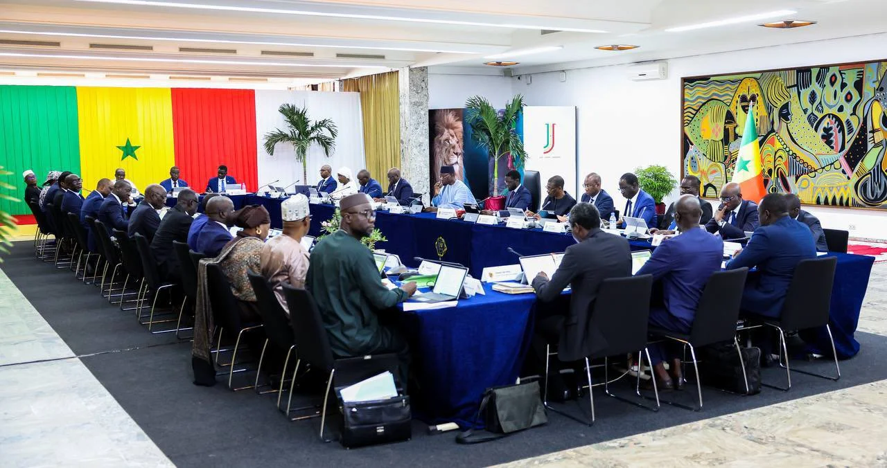 Une voix officielle du gouvernement prend position