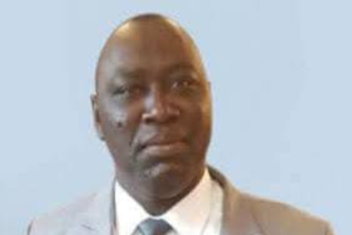 Pas de congés pour le MONDE à Lat Mingué