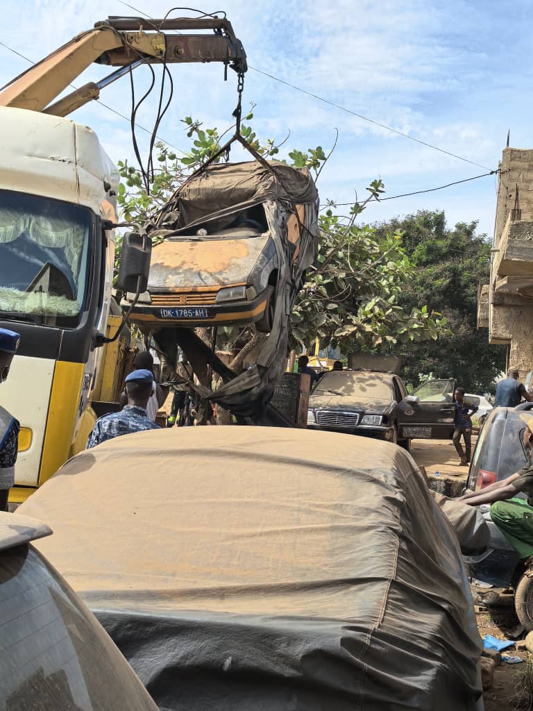 Des épaves et véhicules abandonnés enlevés de la voie publique