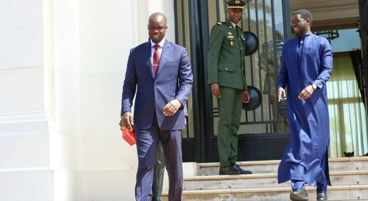 « Ils ont tenu une séance de travail chez Absa Faye »