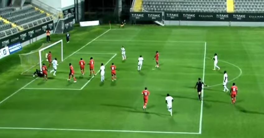 démonstration de force, 4 buts déjà en première mi-temps…