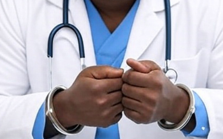 Un faux médecin guinéen arrêté chez lui …