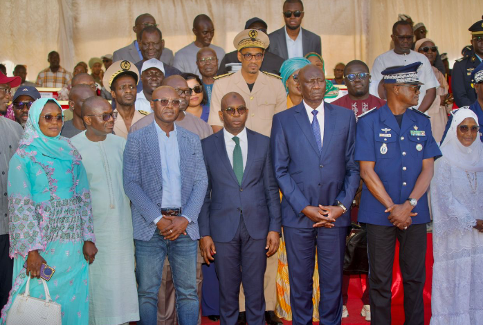 Le Ministre de l’éducation fait entrer l’Armée et la Police dans le modèle scolaire