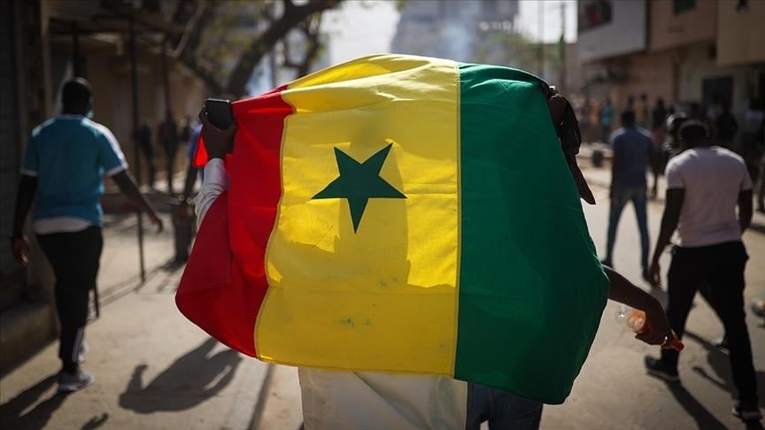 Le Sénégal, la Suisse de l’Afrique ? L’audace d’une neutralité symbolique et active (Par Oumar Ba)