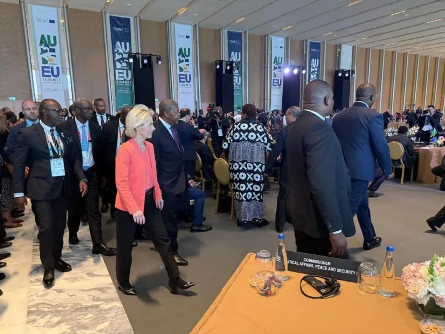 la paix, la prospérité et le multilatéralisme au menu à Luanda