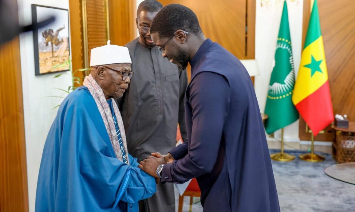 Le Khalife de Léona niassène au palais