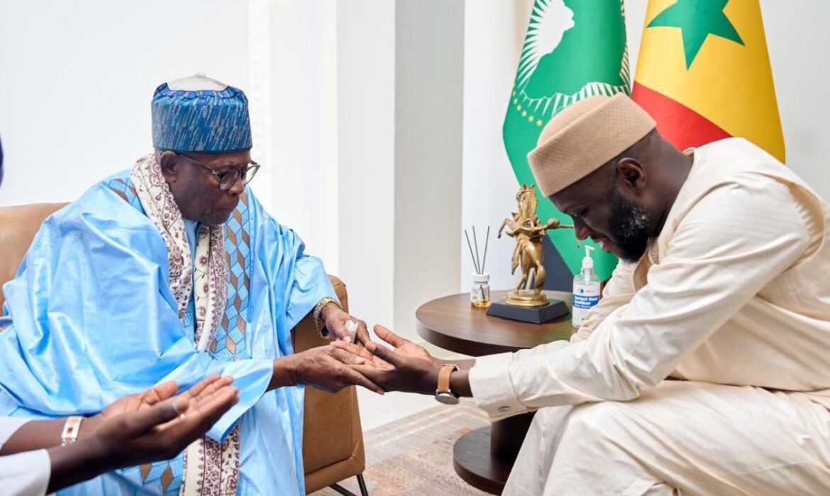 Les dessous de la visite du Khalife de Léona Niassène à Diomaye Faye et El Malick Ndiaye