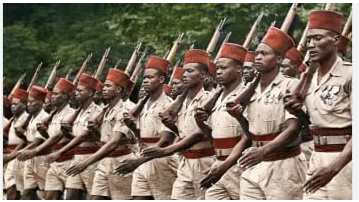 « Commémorons, mais ne confondons pas histoire et mythologie »