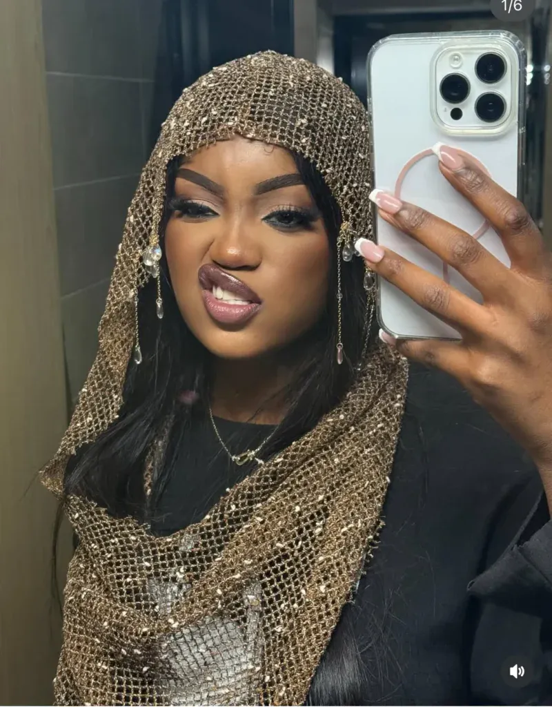 Diarra Thiès illumine la toile avec son nouveau look en foulard doré (Photo)