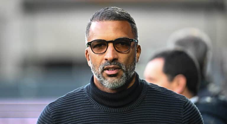 Transferts, exigences financières, tensions… le Stade Rennais dément tout sur Habib Beye