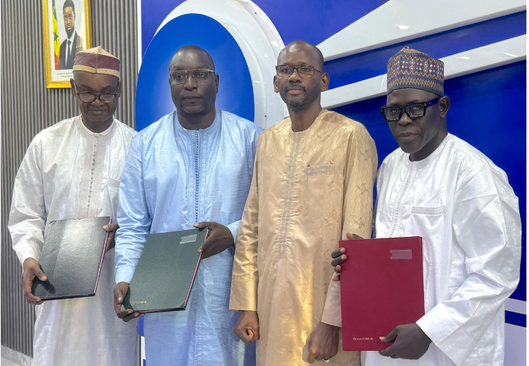 Syndicats et Direction générale signent un protocole consensuel