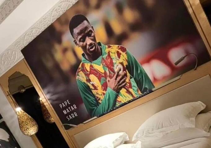 Les chambres des joueurs à Tanger personnalisées par… (photos)