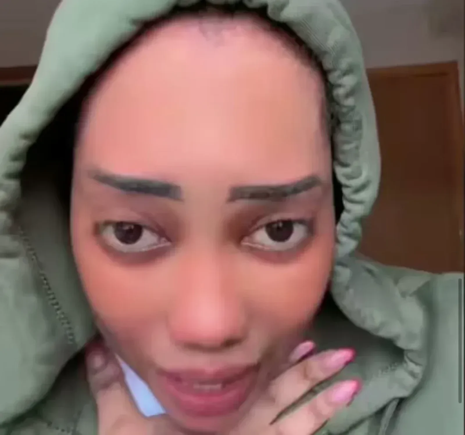 Alima Suppo raconte les circonstances de l’amputation du doigt de son fils (Vidéo)