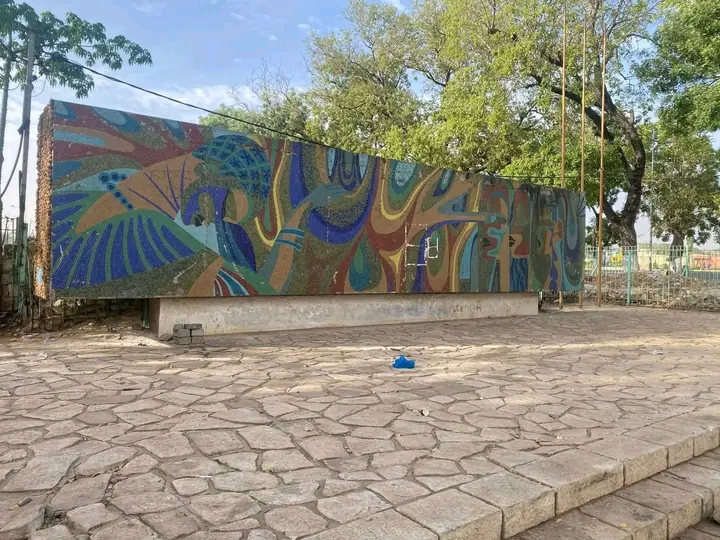 le ministre de la Culture dépêche une mission après la destruction d’une œuvre de Papa Ibra Tall