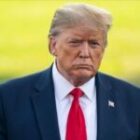 Donald Trump tourne en dérision Emmanuel Macron et raconte ses pressions sur la France (Vidéo)