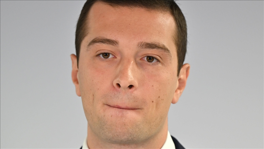 Prison avec sursis pour le septuagénaire ayant visé Jordan Bardella avec un œuf