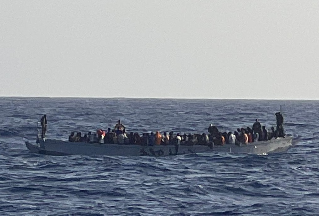 Des centaines de migrants introuvables en mer Atlantique