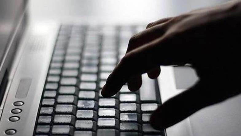 La violence s’intensifie avec des incendies à Téhéran et huit membres des Gardiens de la révolution tués