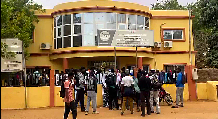 Les étudiants de l’Isep boycottent les cours pour exiger leurs certifications