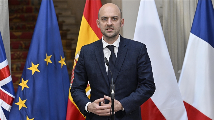 La France exige des États-Unis l’arrêt du « chantage » sur le Groenland