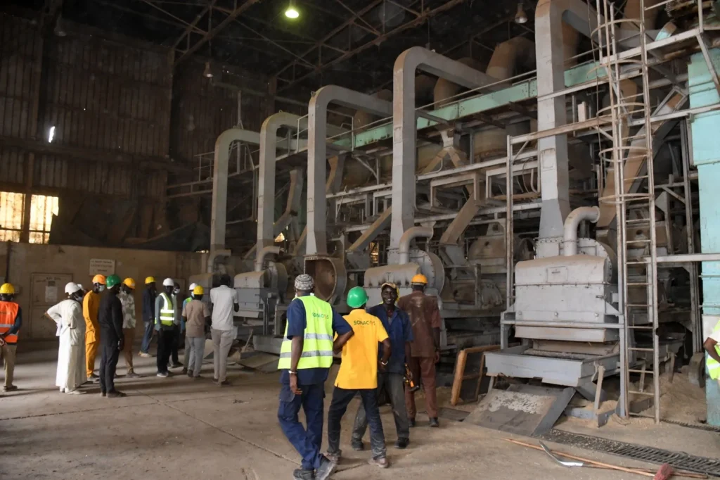 Une machine défectueuse de la Sonacos coûte une jambe à un jeune employé