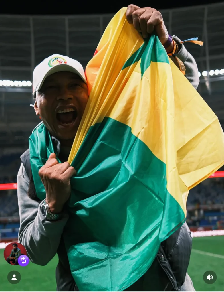 L’image virale d’El Hadji Diouf qui enflamme la toile après la qualification (Photo)