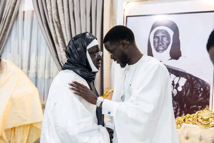 le Président Diomaye Faye à Cambérène chez le Khalife général