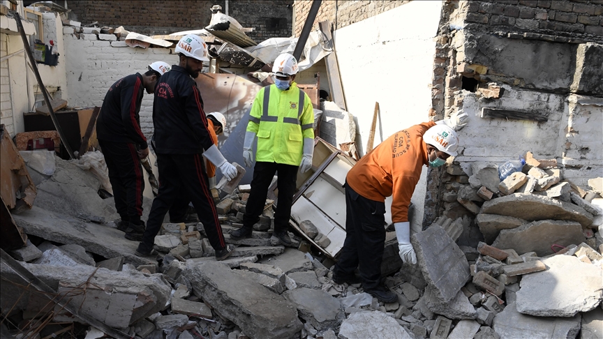 le lourd bilan provisoire après l’incendie d’un centre commercial de 1200 boutiques