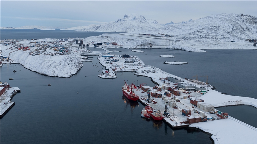 Face aux menaces américaines sur le Groenland, la mise au point ferme de Bruxelles qui s’accompagne d’une initiative diplomatique majeure