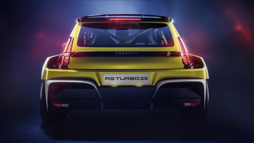 Séparés seulement par quelques mètres, le fonctionnement symbiotique des deux usines qui portent les ambitions électriques de Renault en France