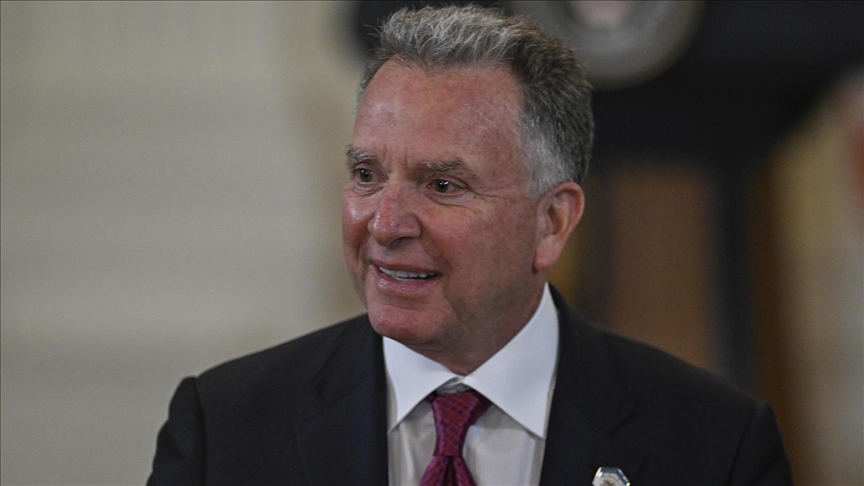 après l’escale de Moscou, la capitale du Golfe qui s’apprête à accueillir le sommet trilatéral