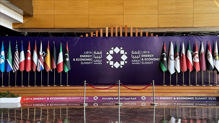 Pour valoriser ses 48 milliards de barils de réserves, la stratégie d’infrastructures dévoilée par la Libye aux investisseurs