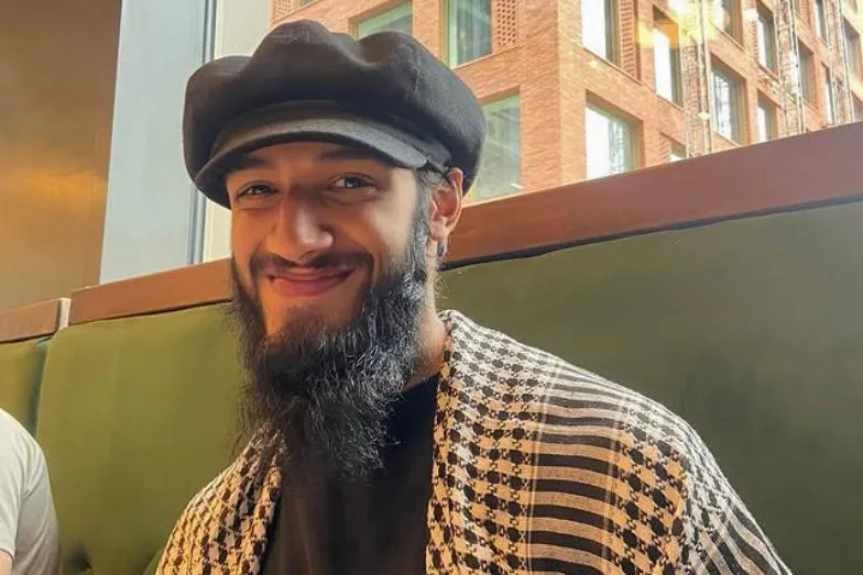 En marge du soutien au militant Umer Khalid, la justification de la police londonienne pour procéder à des dizaines d’arrestations