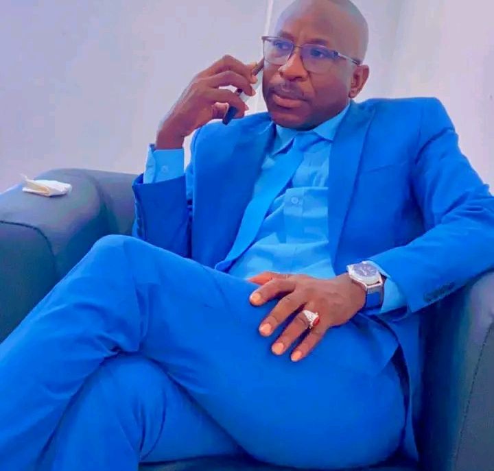 le porte-parole Samba Tall Sarr claque la porte