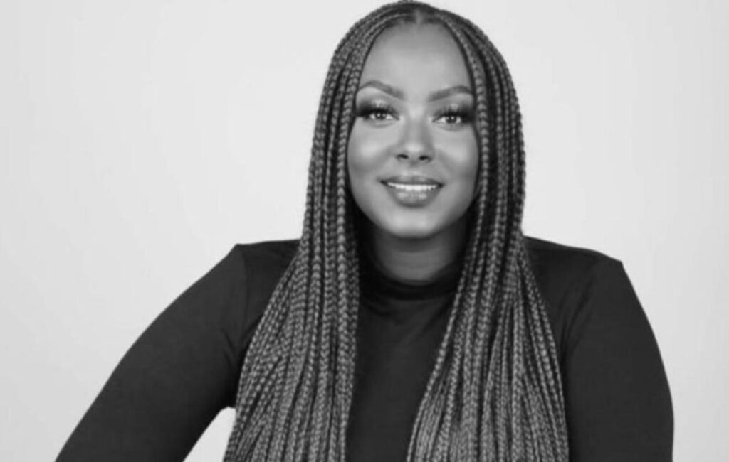 Outre la confirmation officielle, l’exigence spirituelle formulée par l’actrice avant son départ