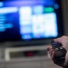 Ce que la couverture du meurtre d’Ismaël Aali révèle sur le traitement des crimes racistes selon Arrêt sur Images