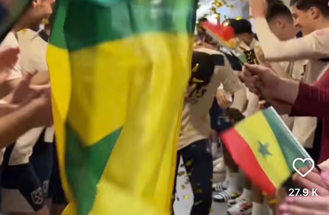 El Hadj Malick Diouf décroche le plus impressionnant des accueils après le sacre (vidéo)