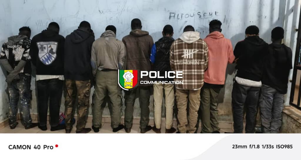 10 personnes arrêtées pour trafic de drogue… après une forte odeur de cannabis