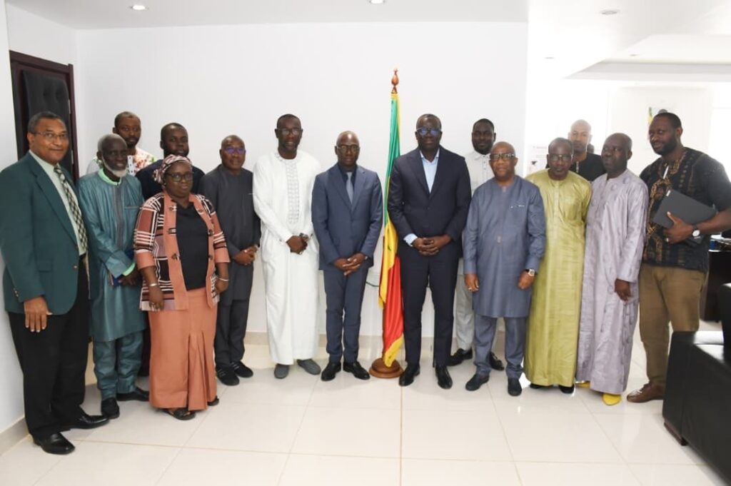 le recteur Alioune Badara Kandji présente un projet structurant au ministre de l’Agriculture, Mabouba Diagne