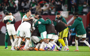 Boulbina crucifie la RD Congo et envoie l’Algérie en quarts