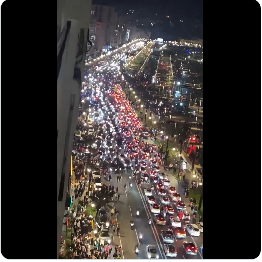 Quand Alger célèbre la victoire du Sénégal