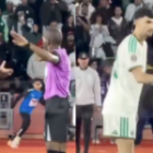 La séquence dévoilée 24 heures après, l&rsquo;arbitre sénégalais Issa Sy au coeur du scandale (vidéo)