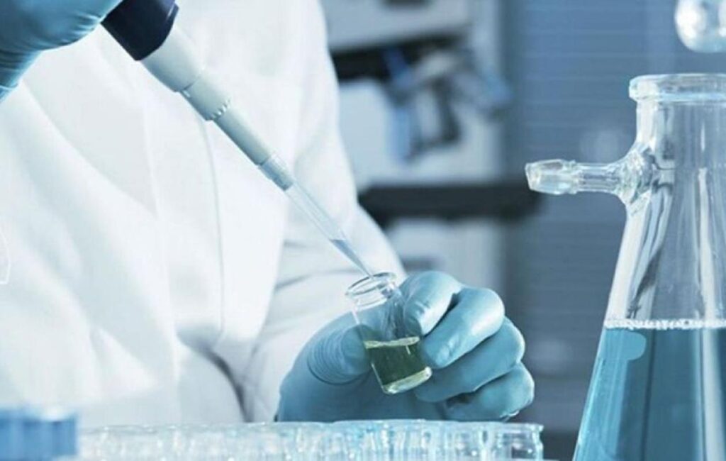 Le présumé cerveau extrait de prison et face au parquet financier