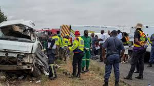 13 écoliers tués dans un accident de minibus