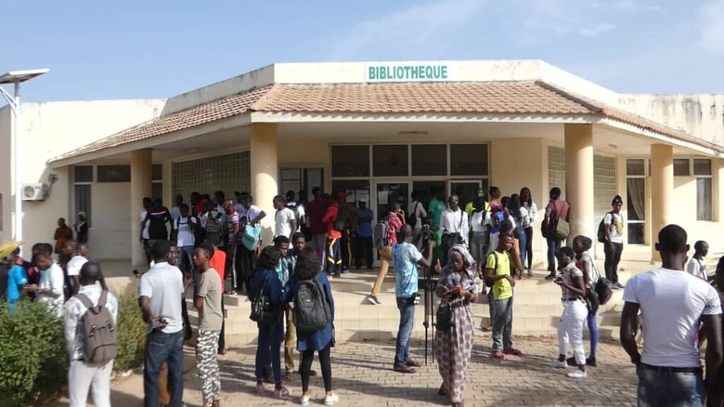 les enseignants désertent les amphithéâtres