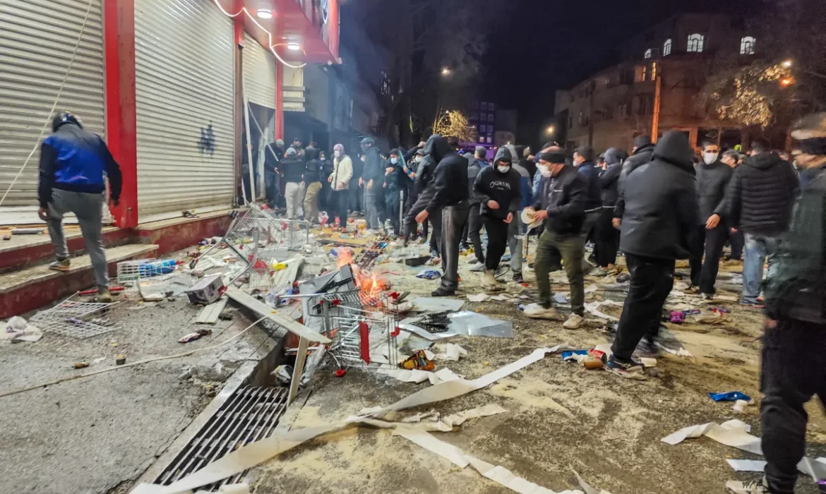 au moins 192 manifestants tués dans les manifestations, la contestation se poursuit
