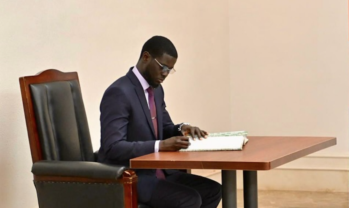 Le cadeau inattendu du président Diomaye aux fonctionnaires et non-fonctionnaires