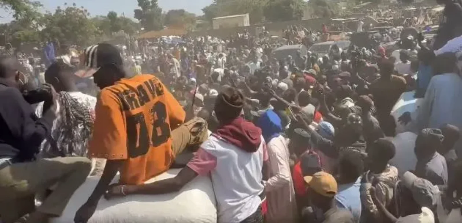Regardez l&rsquo;accueil des agriculteurs au PM Ousmane Sonko (vidéo)
